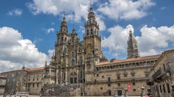 Pielgrzymka do Lourdes,  Santiago De Compostela i Fatimy (8 dni - samolot)