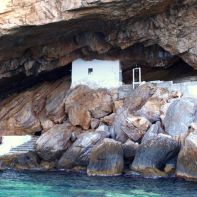 Kapliczka na wyspie Siros